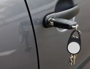 Golden Locksmith Services Glendale, CA 818-485-6156 - 21-Unlock-Car